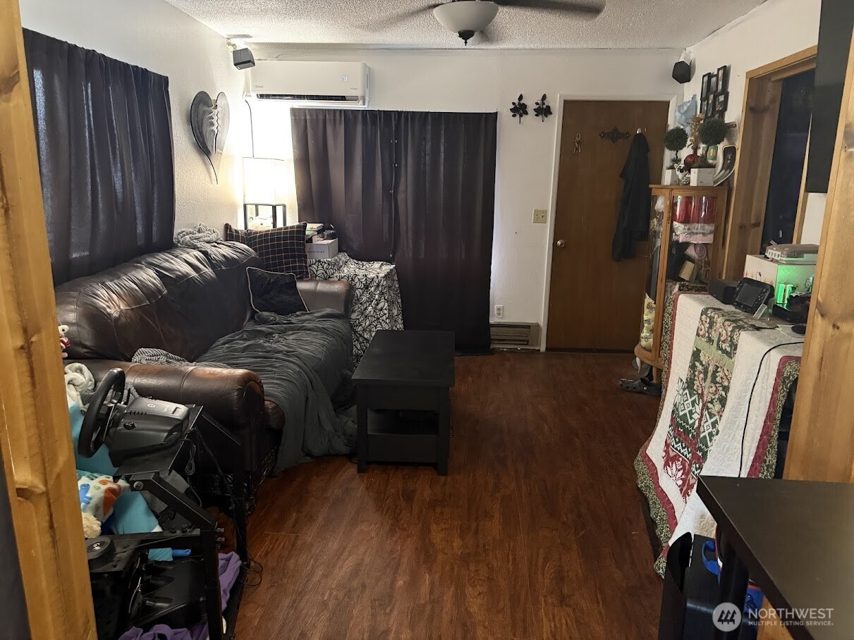 411 S Divisioon Street , Odessa, WA 99159