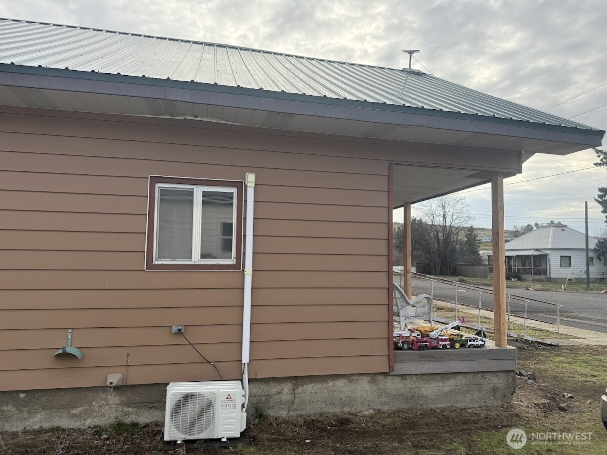 411 S Divisioon Street , Odessa, WA 99159