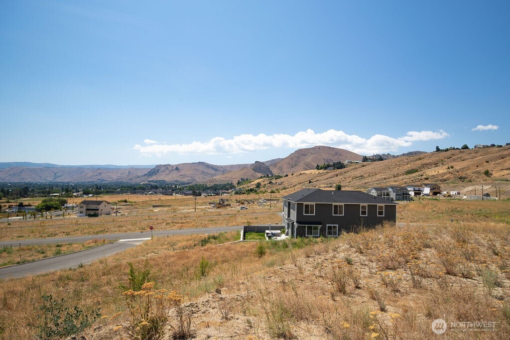 0 Lot 6 Ridgefield Way , Wenatchee, WA 98801
