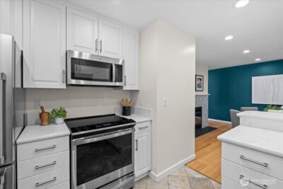 5225 50th Avenue NE #206, Seattle, WA 98105 - Photo 11