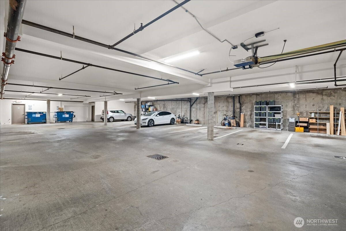 5225 50th Avenue NE #206, Seattle, WA 98105