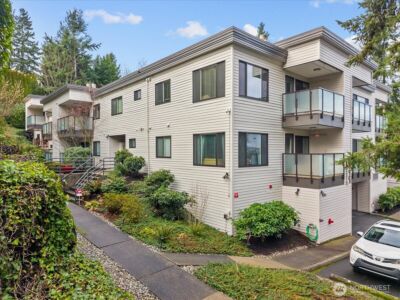 5225 50th Avenue NE #206, Seattle, WA 98105 - Photo 27