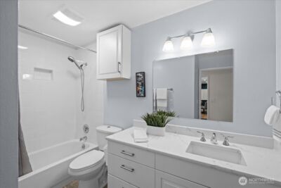 5225 50th Avenue NE #206, Seattle, WA 98105 - Photo 9