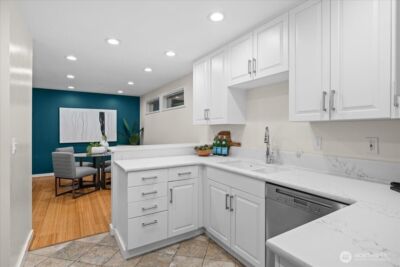 5225 50th Avenue NE #206, Seattle, WA 98105 - Photo 10