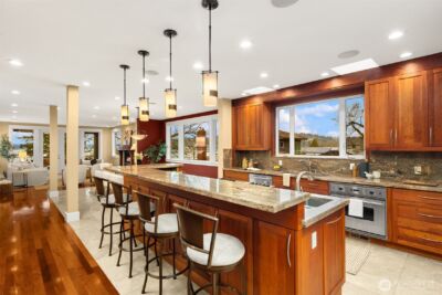 1610 10th Street W, Kirkland, WA 98033 - Photo 11