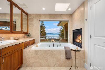 1610 10th Street W, Kirkland, WA 98033 - Photo 23