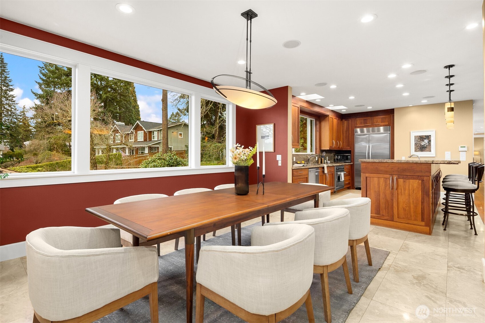 1610 10th Street W, Kirkland, WA 98033