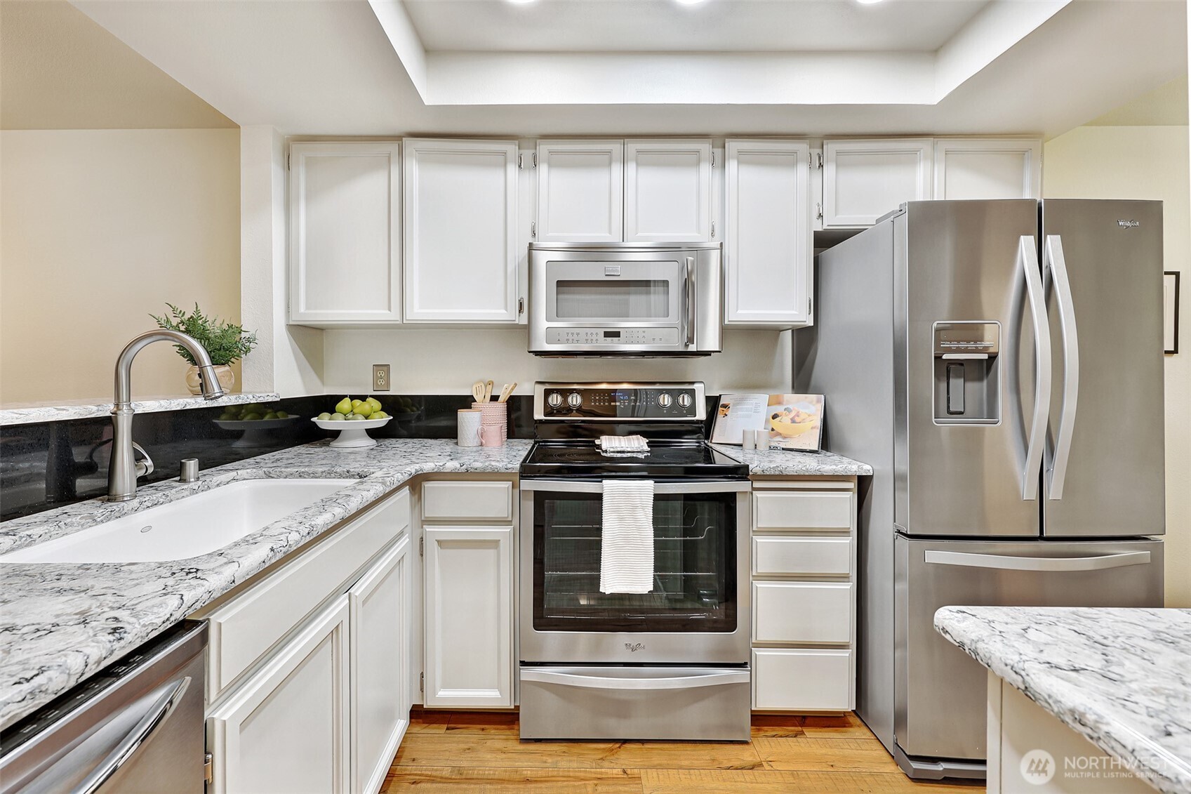 823 N 161st Place #105, Shoreline, WA 98133