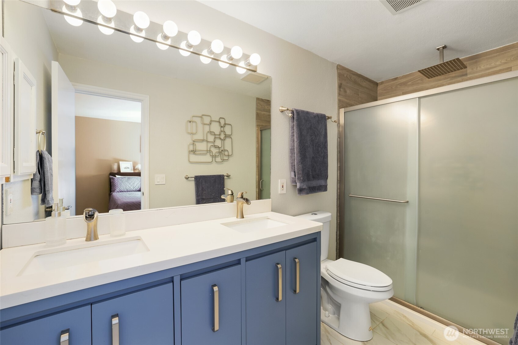 13701 SE 275th Place , Kent, WA 98042