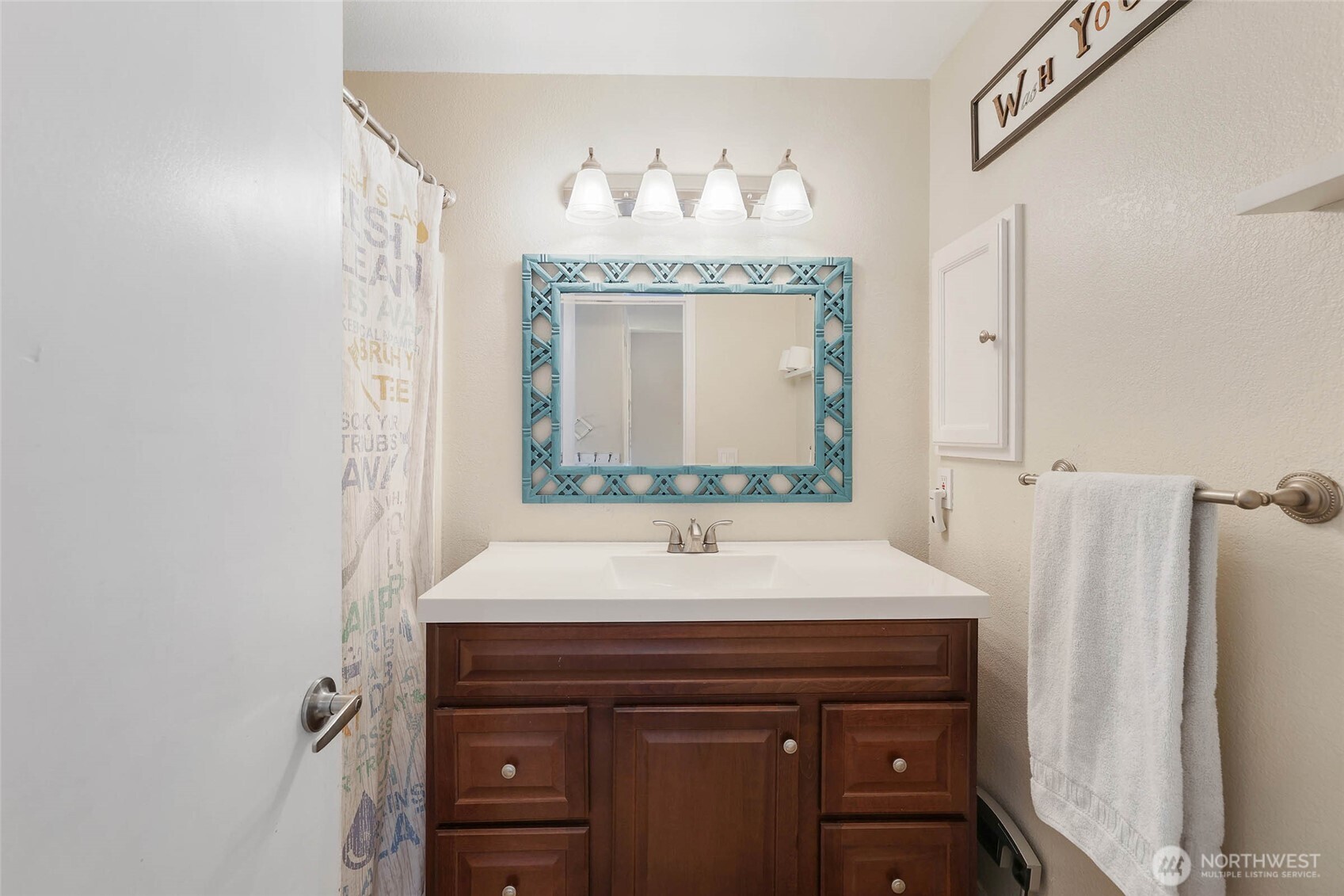 13701 SE 275th Place , Kent, WA 98042