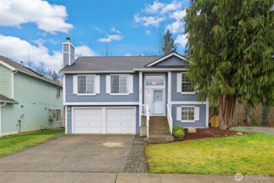 13701 SE 275th Place , Kent, WA 98042 - Photo 2
