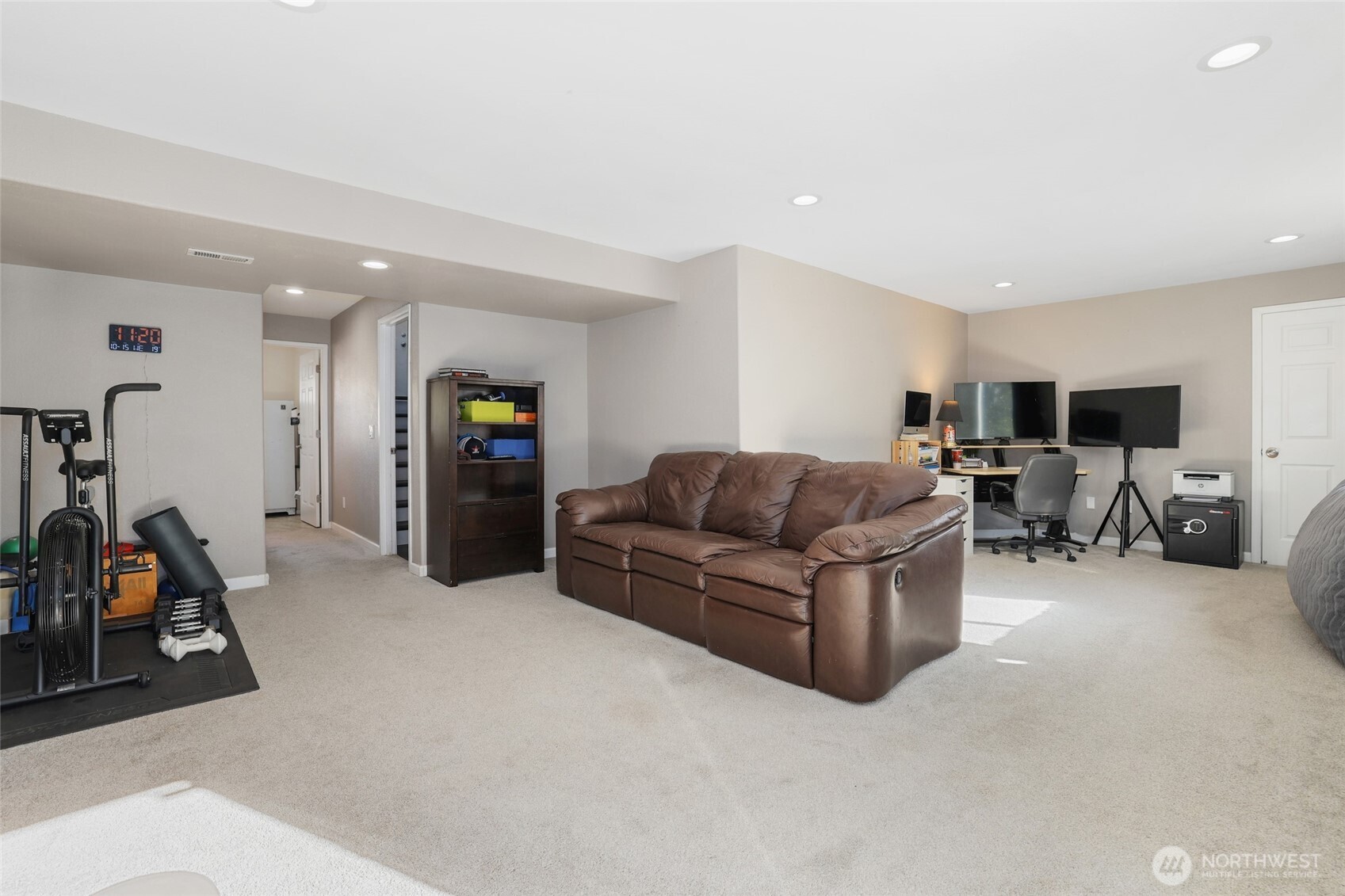 13701 SE 275th Place , Kent, WA 98042