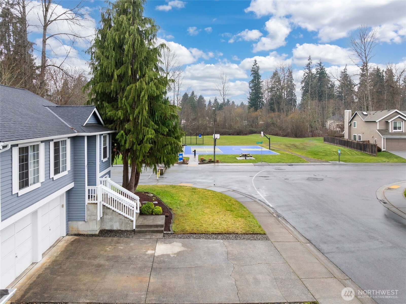 13701 SE 275th Place , Kent, WA 98042