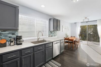 13701 SE 275th Place , Kent, WA 98042 - Photo 9