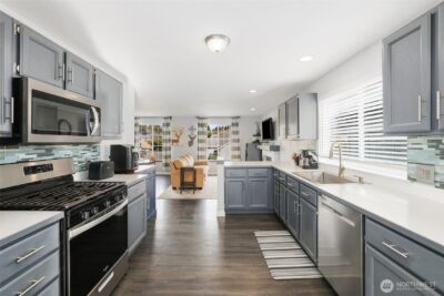 13701 SE 275th Place , Kent, WA 98042 - Photo 10