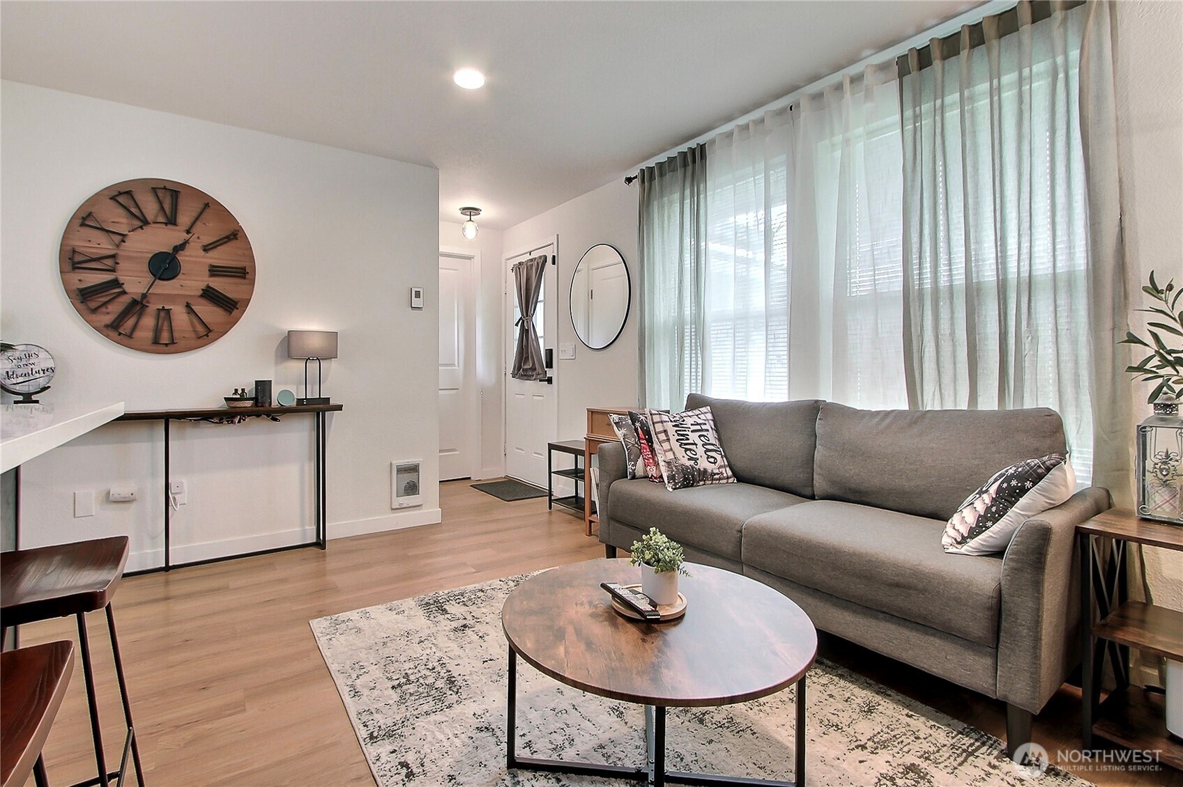 6903 S Cheyenne Street , Tacoma, WA 98409