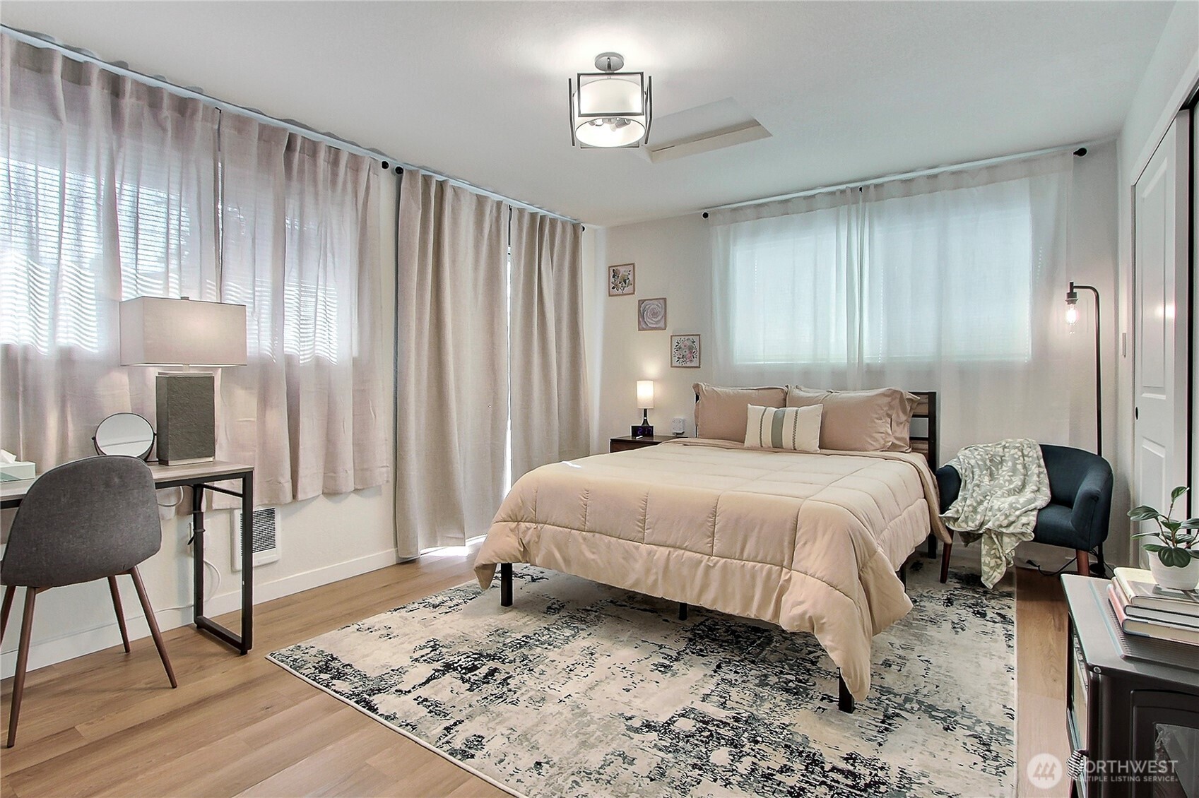 6903 S Cheyenne Street , Tacoma, WA 98409