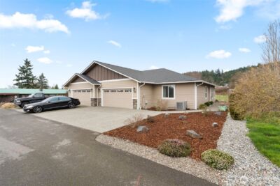 676 SW 20th Street #A, Chehalis, WA 98532 - Photo 1