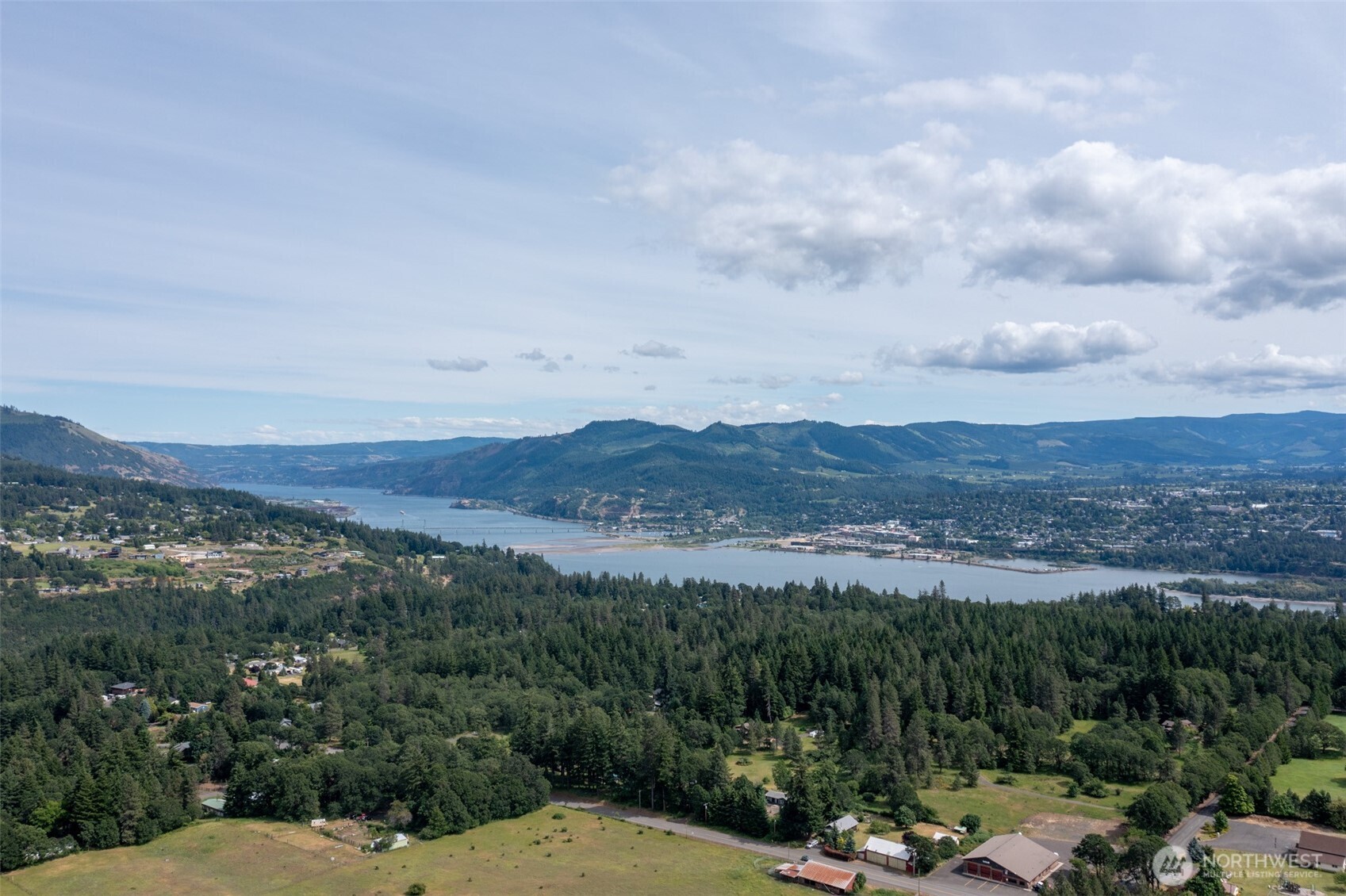 391 Newell Rd , Underwood, WA 98651