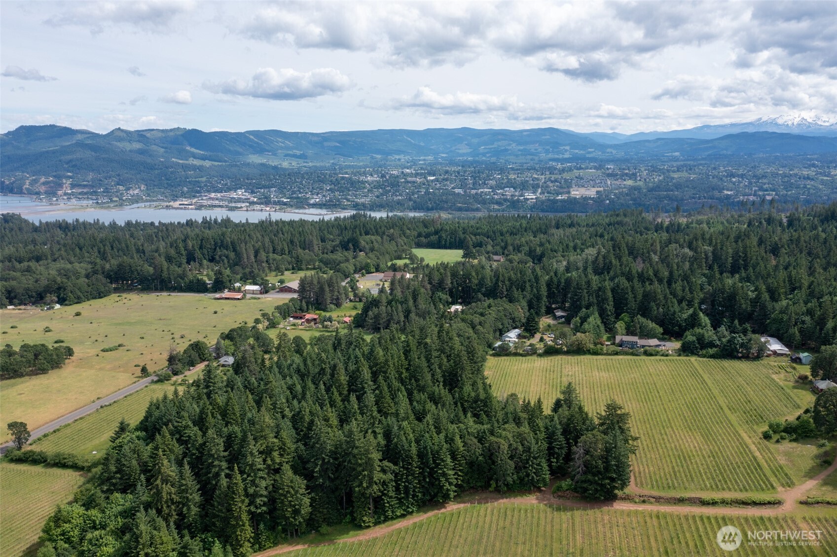 391 Newell Rd , Underwood, WA 98651