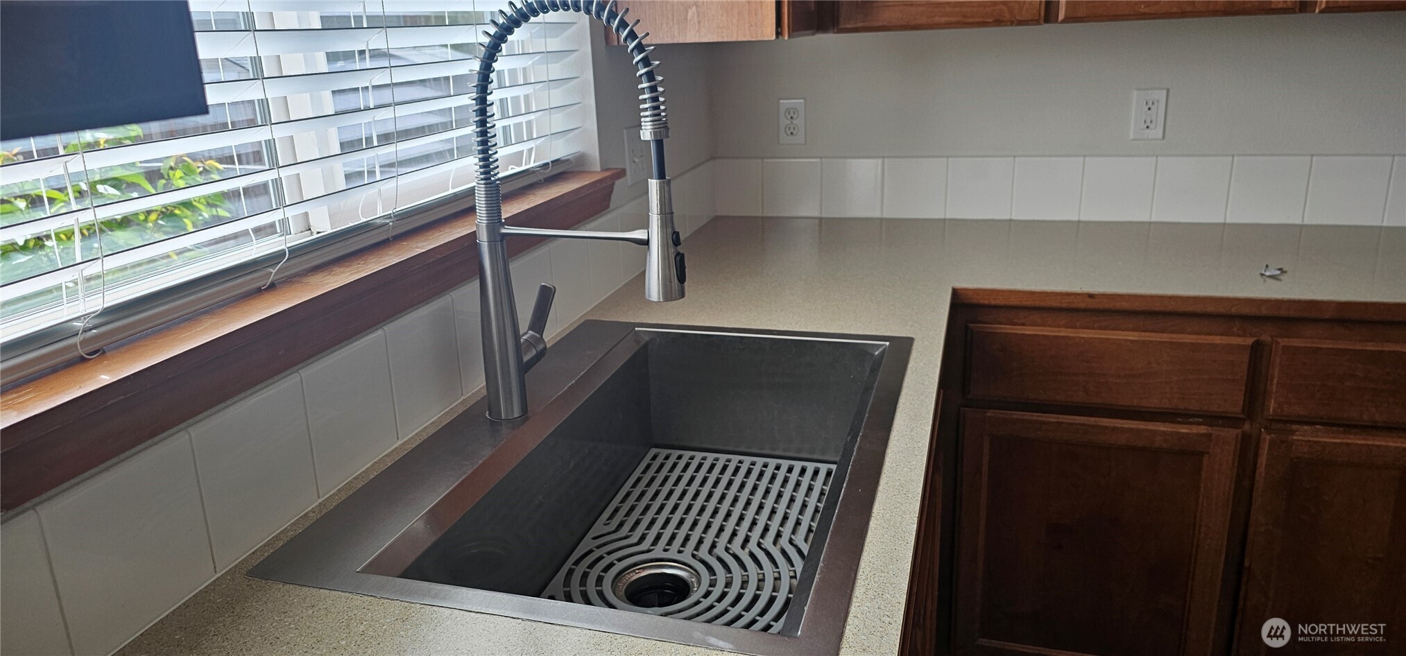 9131 Thea Rose Drive SE, Yelm, WA 98597