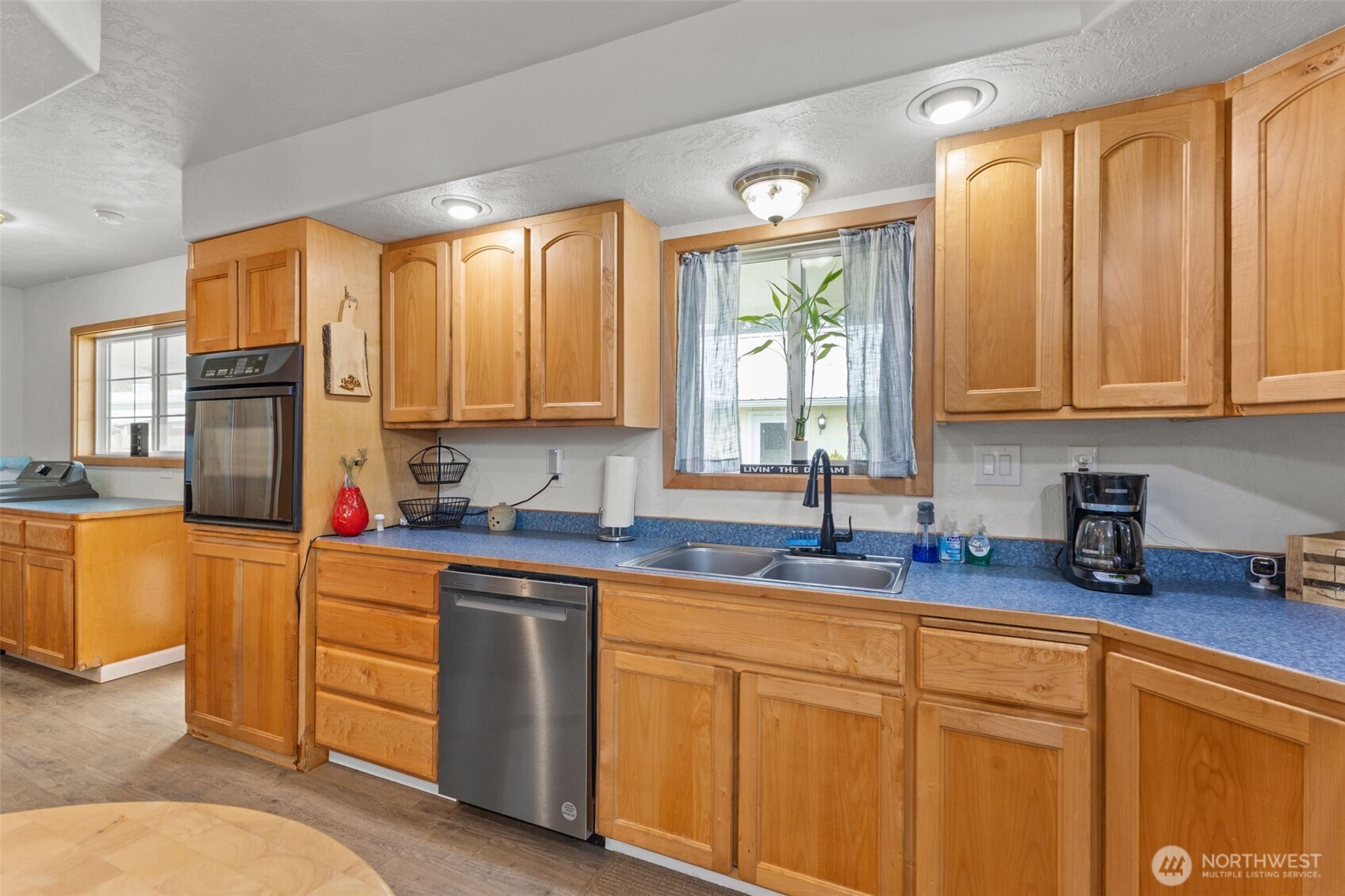 545 Davis Lake Rd , Morton, WA 98356