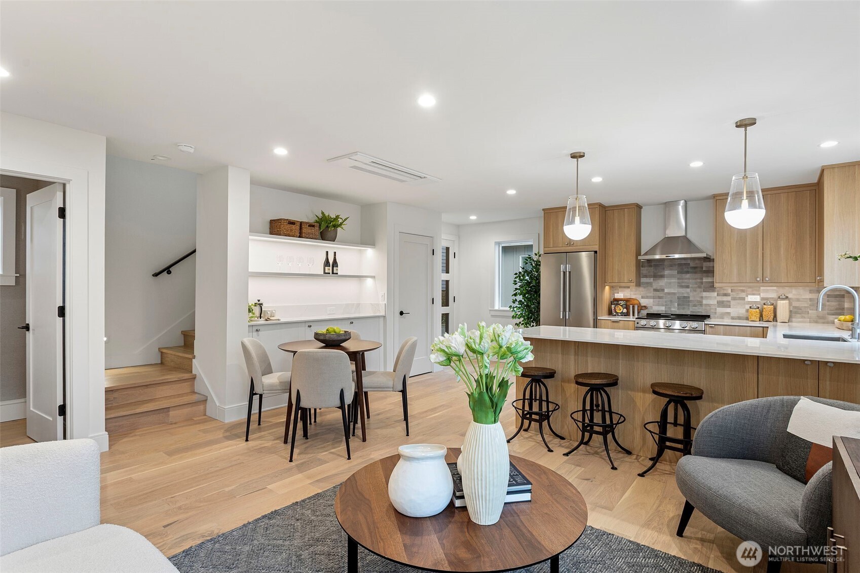 8003 25th Avenue NW, Seattle, WA 98117