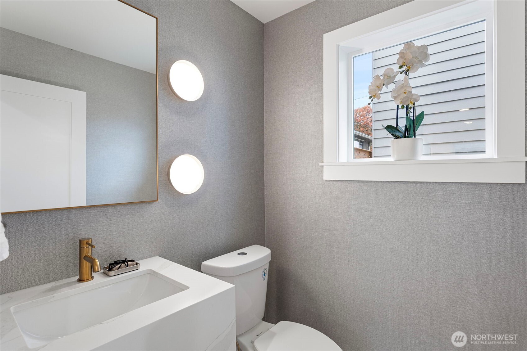 8003 25th Avenue NW, Seattle, WA 98117