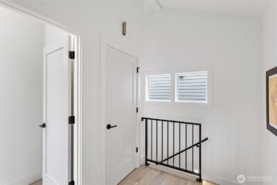 8003 25th Avenue NW, Seattle, WA 98117 - Photo 17