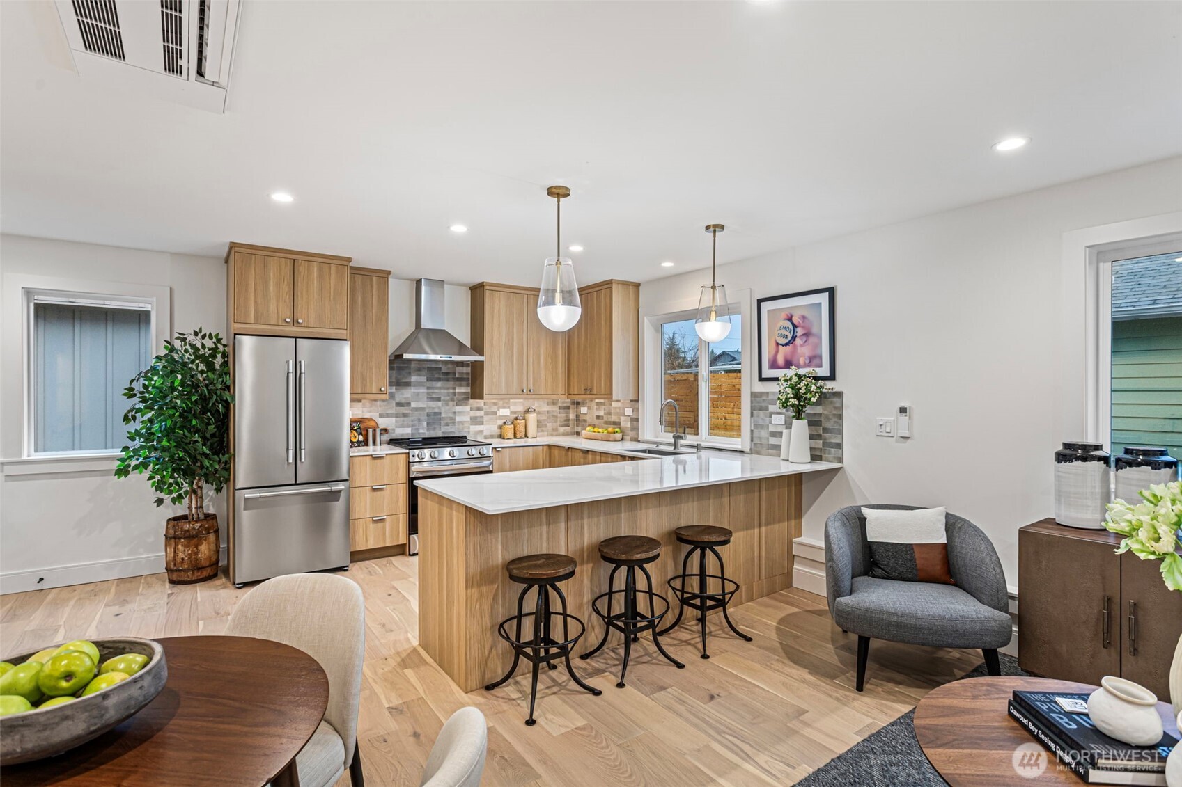 8003 25th Avenue NW, Seattle, WA 98117