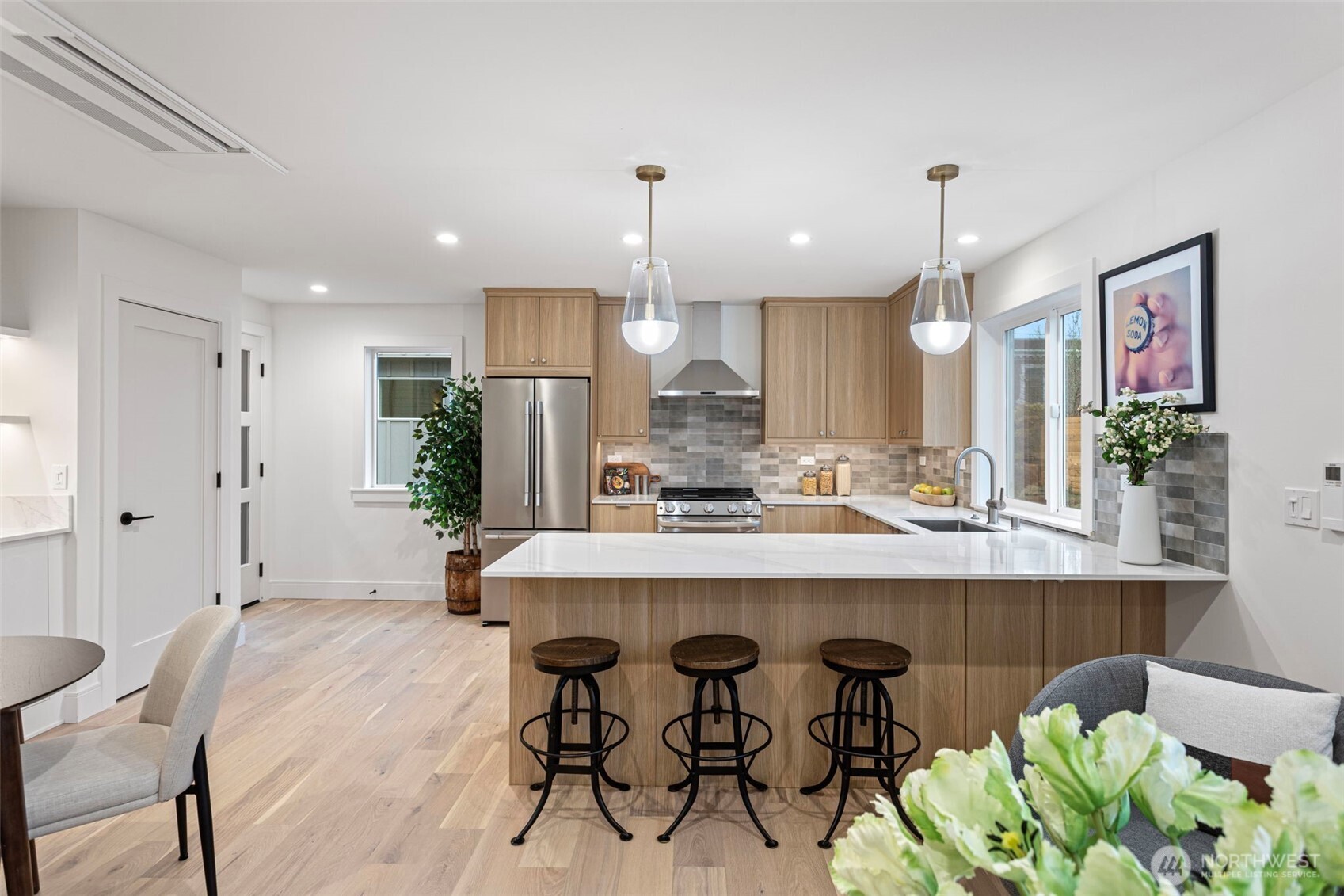 8003 25th Avenue NW, Seattle, WA 98117