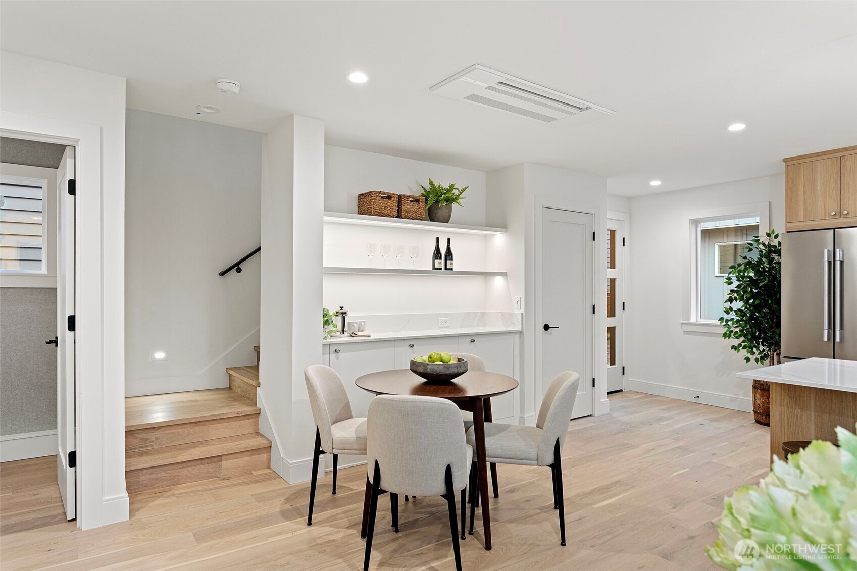 8003 25th Avenue NW, Seattle, WA 98117