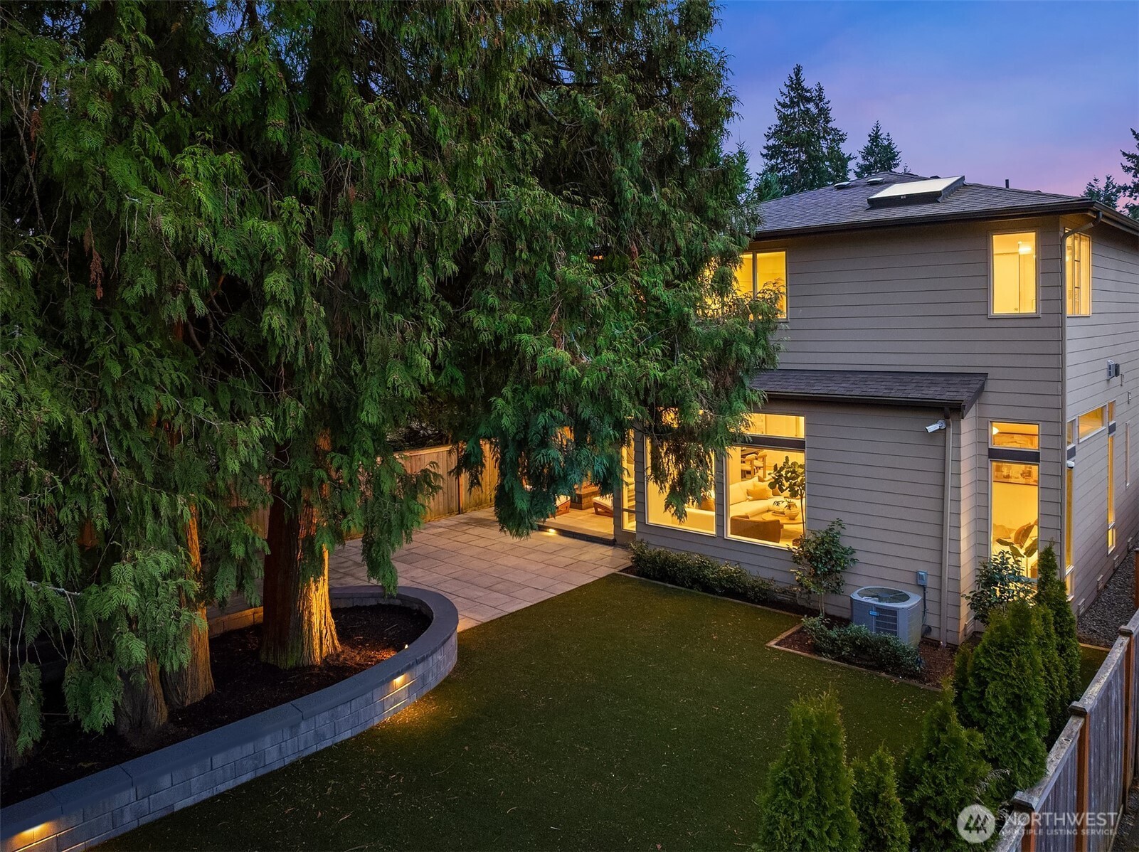 8206 128th Avenue NE, Kirkland, WA 98033