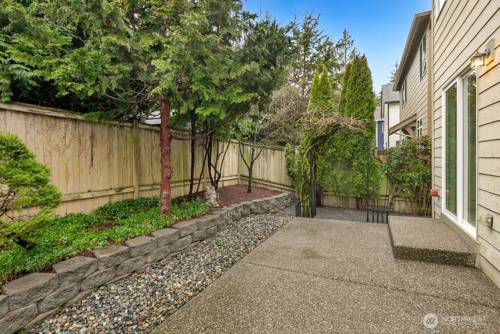 9522 25th Drive SE, Everett, WA 98208