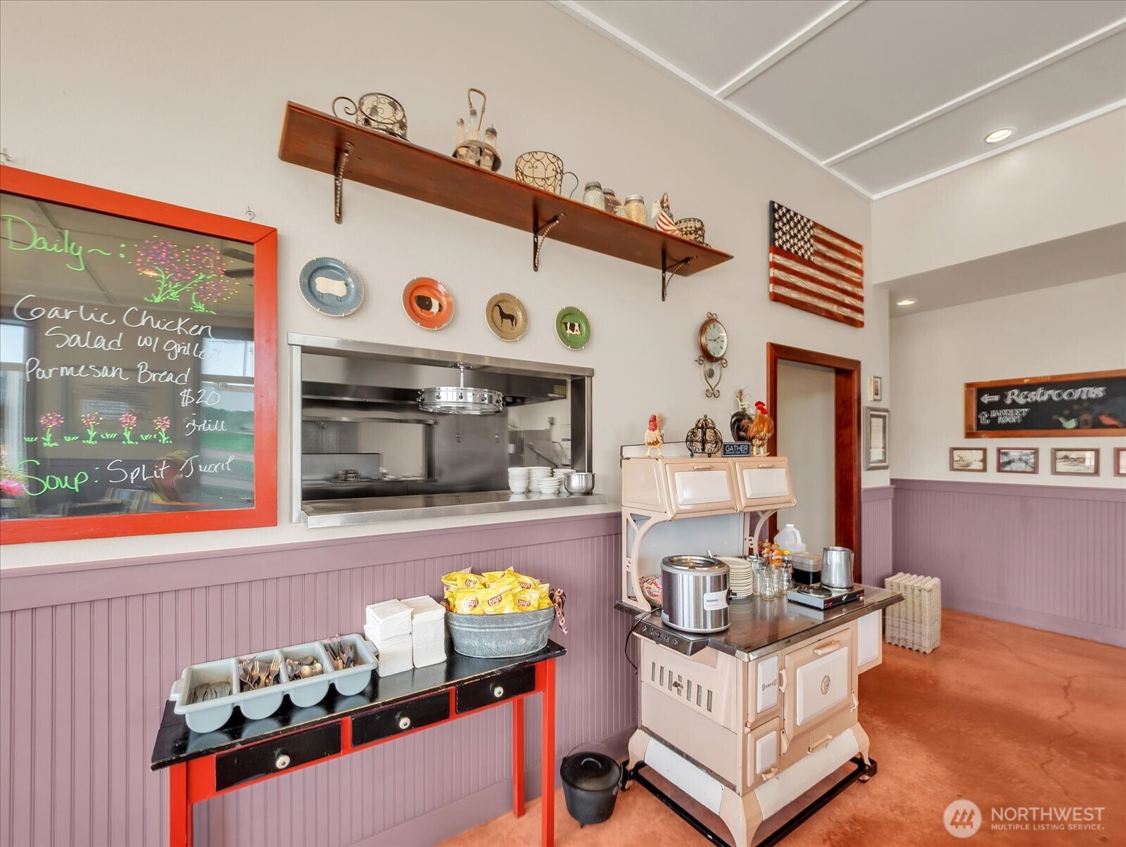 1421 Pioneer Highway , Silvana, WA 98287-4009