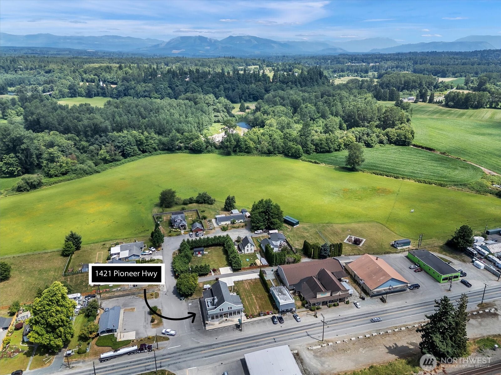 1421 Pioneer Highway , Silvana, WA 98287-4009