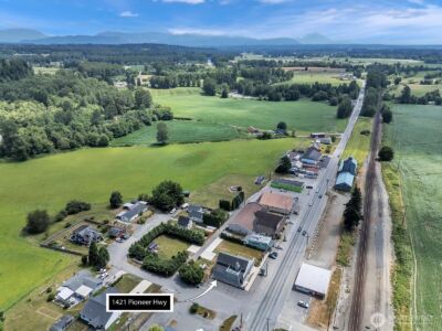 1421 Pioneer Highway , Silvana, WA 98287-4009 - Photo 40