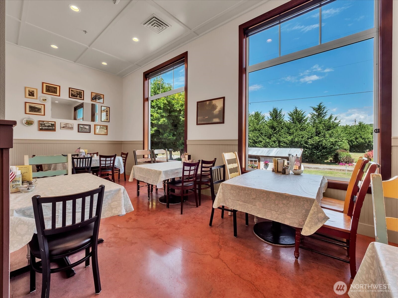 1421 Pioneer Highway , Silvana, WA 98287-4009