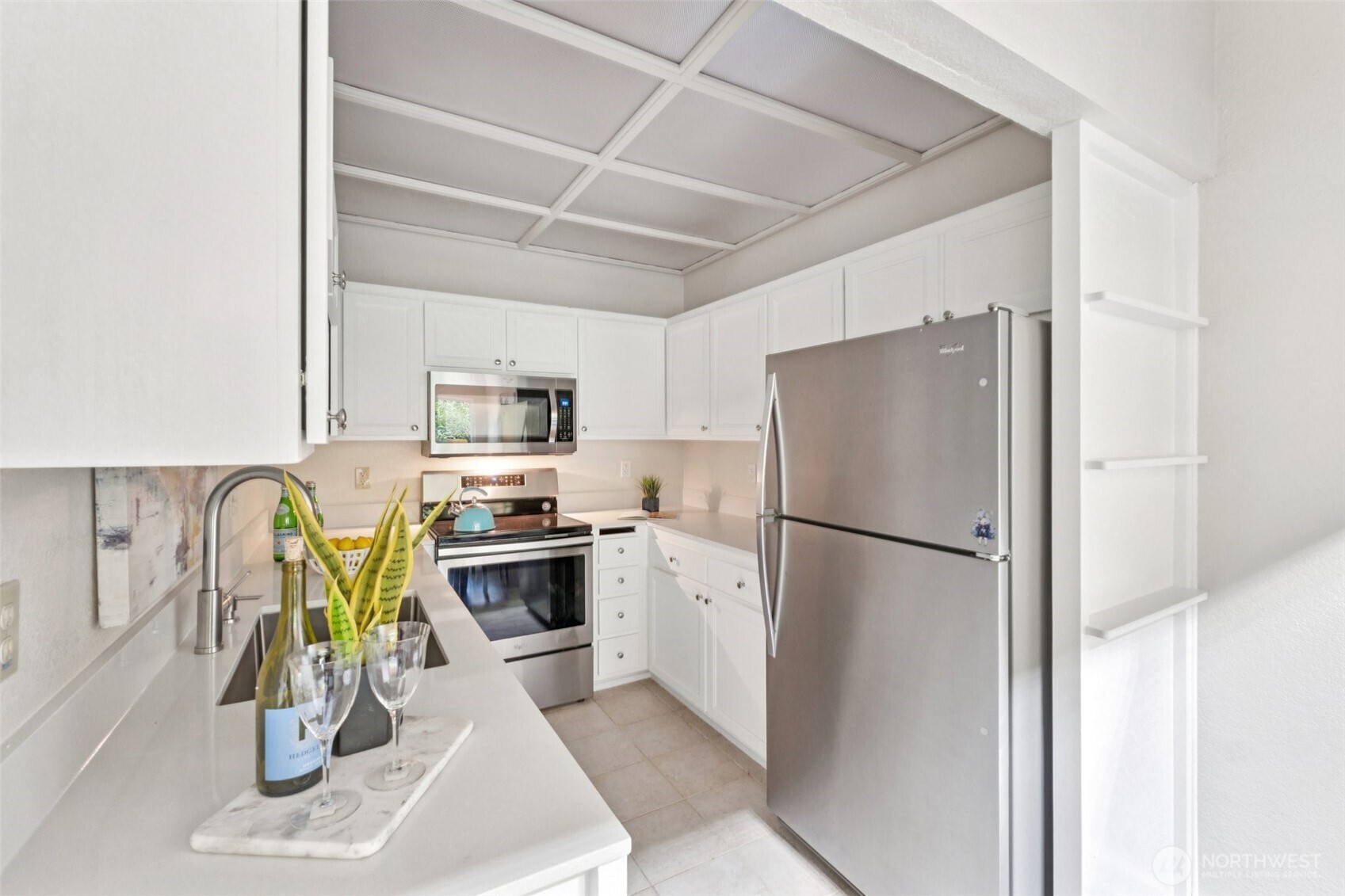 12567 35th Avenue NE #204, Seattle, WA 98125