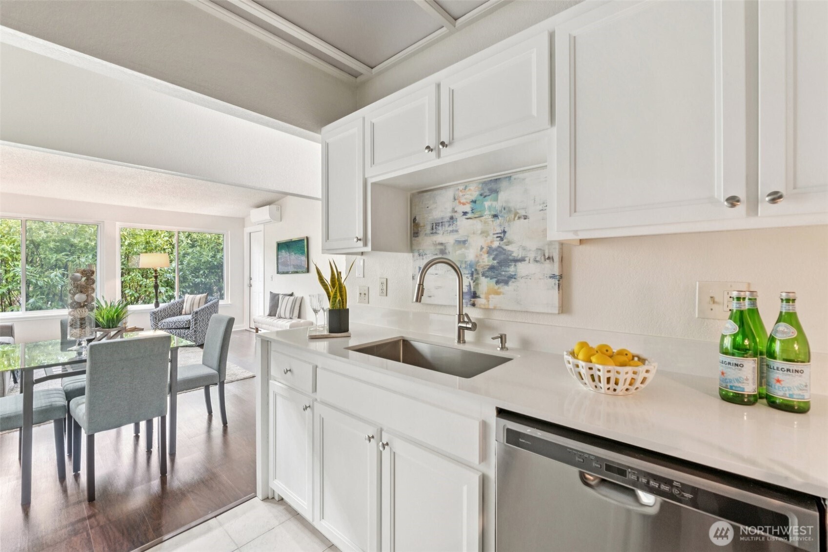 12567 35th Avenue NE #204, Seattle, WA 98125