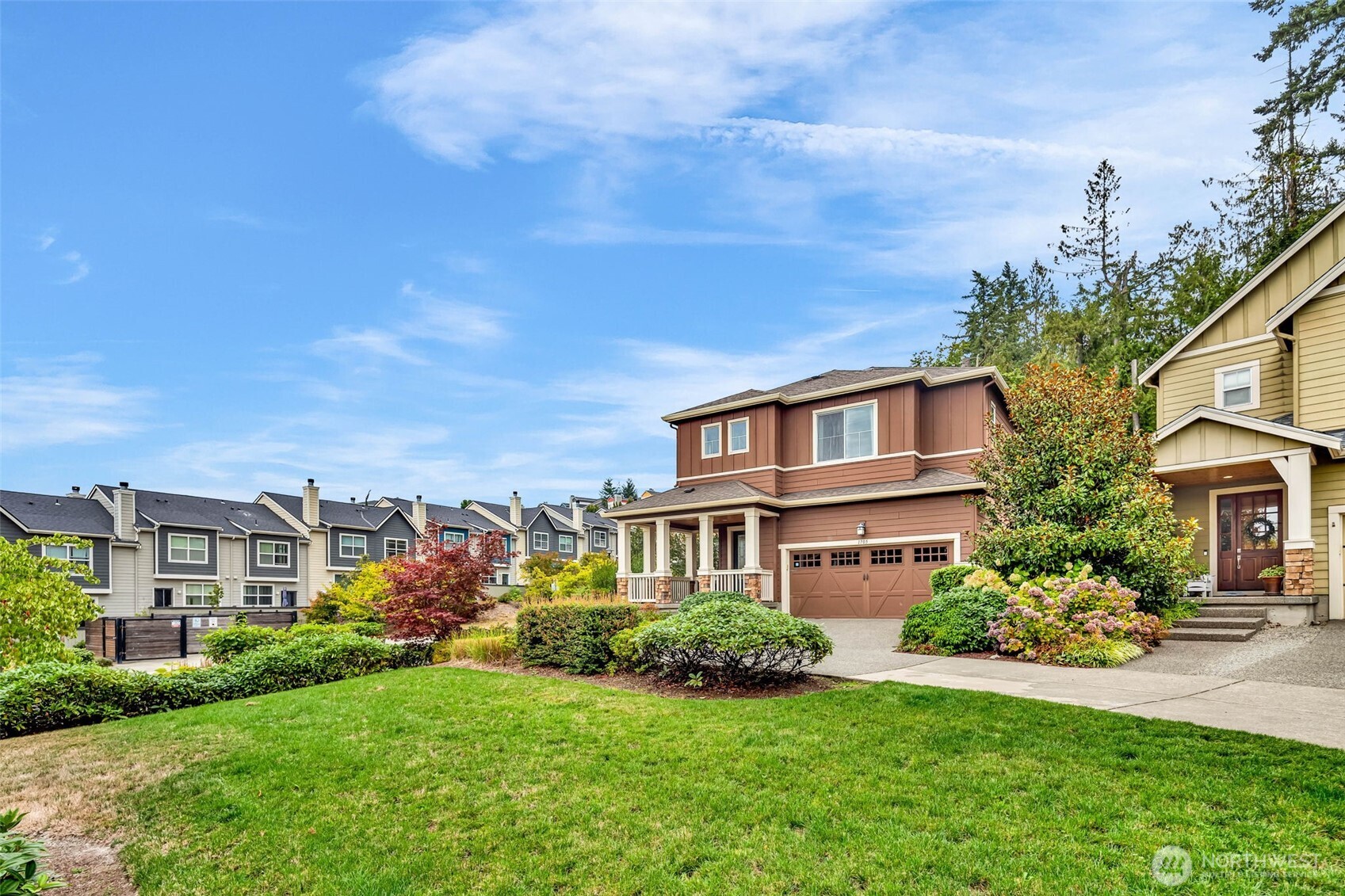 1705 NE Falls Dr , Issaquah, WA 98029-7822