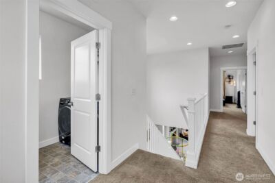 1705 NE Falls Dr , Issaquah, WA 98029-7822 - Photo 22