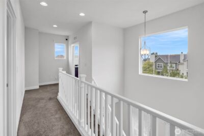 1705 NE Falls Dr , Issaquah, WA 98029-7822 - Photo 23