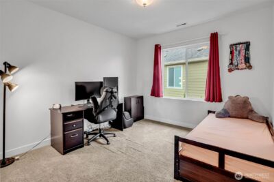 1705 NE Falls Dr , Issaquah, WA 98029-7822 - Photo 32