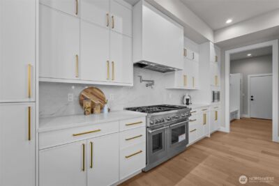 904 N 33rd Place , Renton, WA 98056 - Photo 13