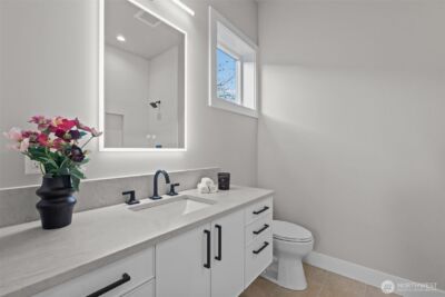 904 N 33rd Place , Renton, WA 98056 - Photo 17