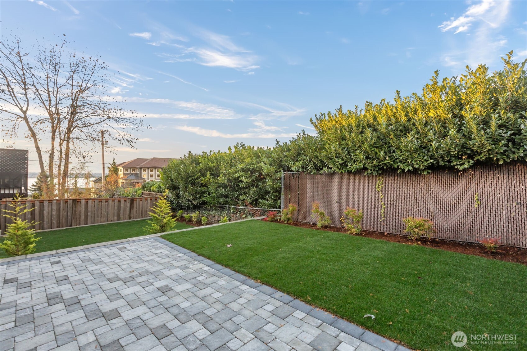 904 N 33rd Place , Renton, WA 98056