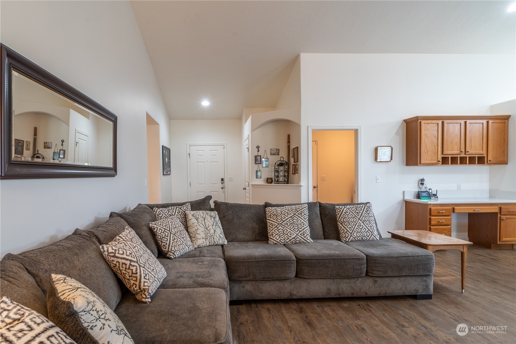 805 S Hamilton Road , Moses Lake, WA 98837