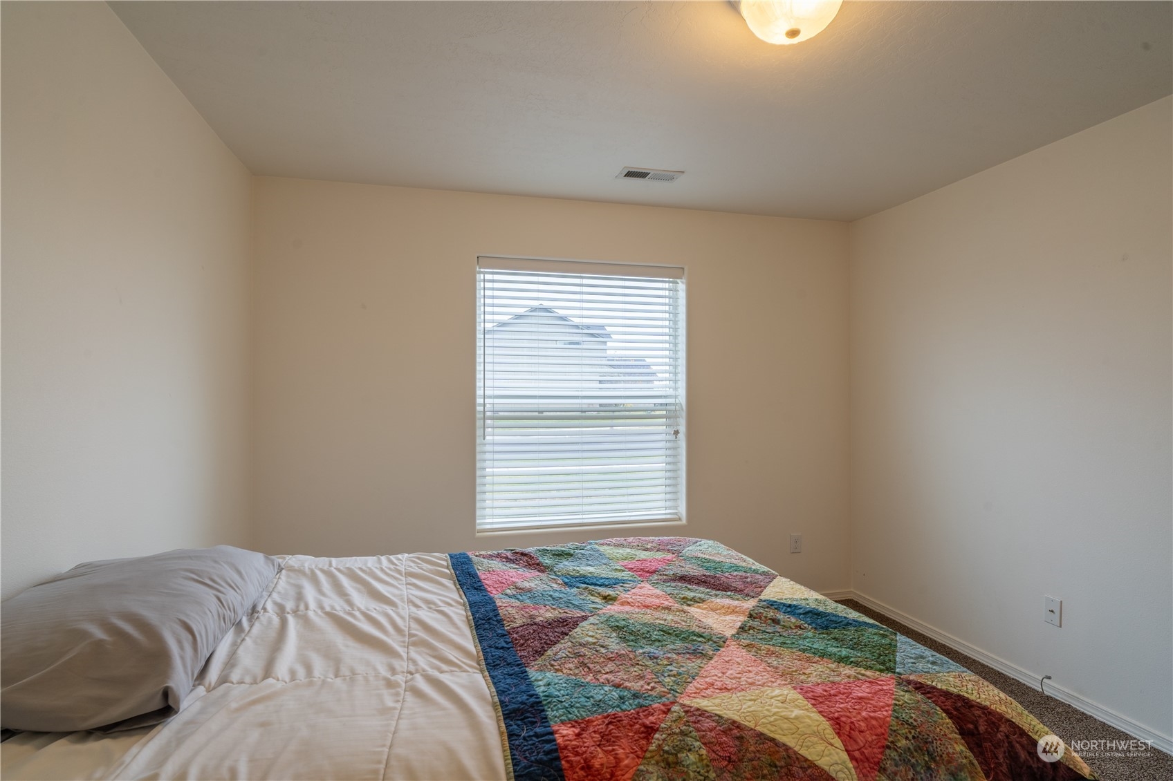 805 S Hamilton Road , Moses Lake, WA 98837