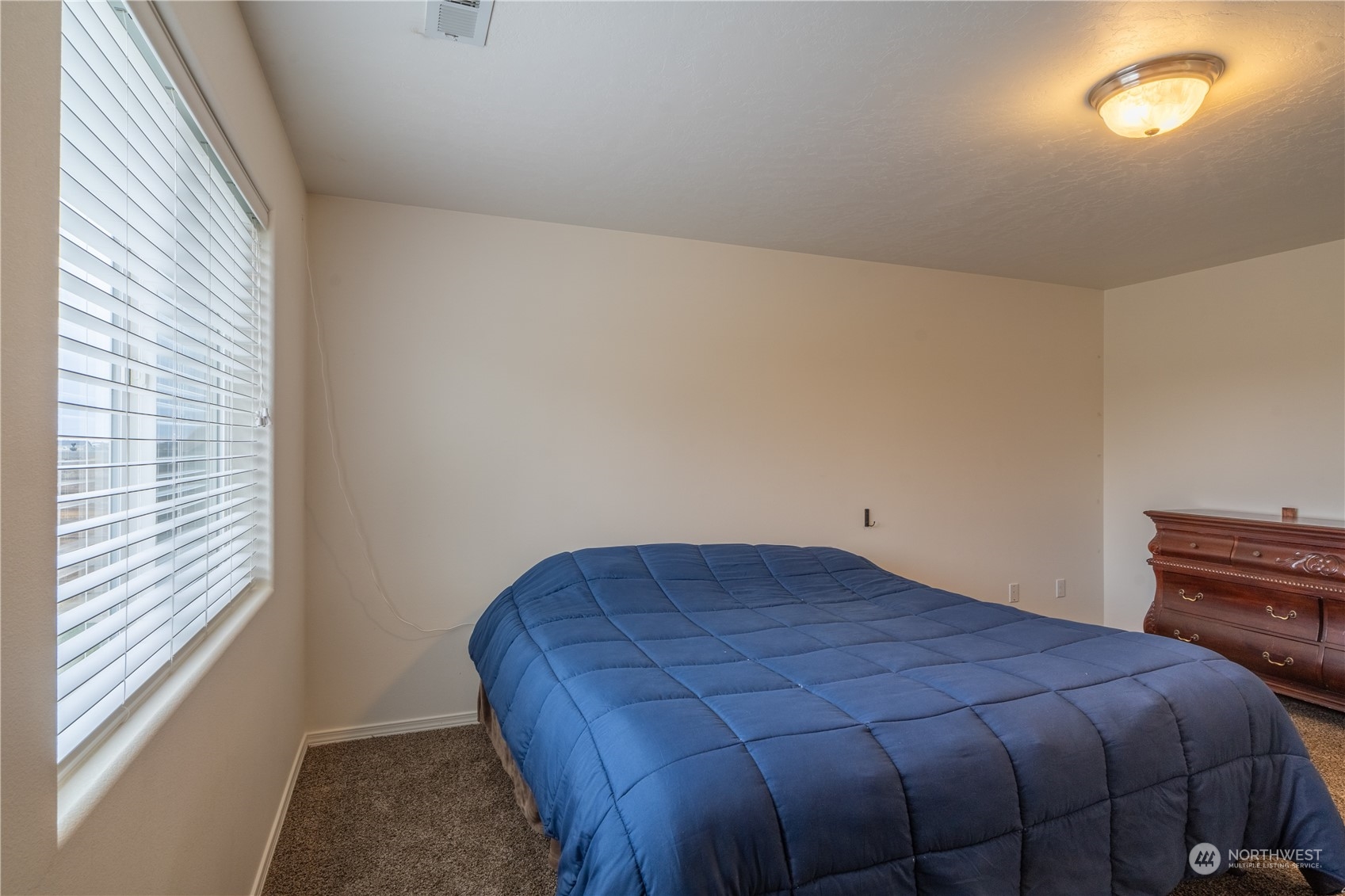 805 S Hamilton Road , Moses Lake, WA 98837